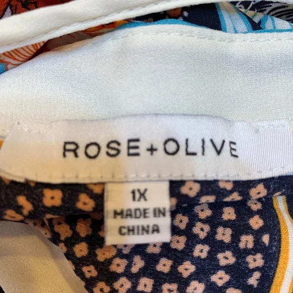 Rose + Olive Tunic Top 1X Floral Print V-Neck Blouse Dolman Sleeve Boho Flowy - Picture 13 of 16